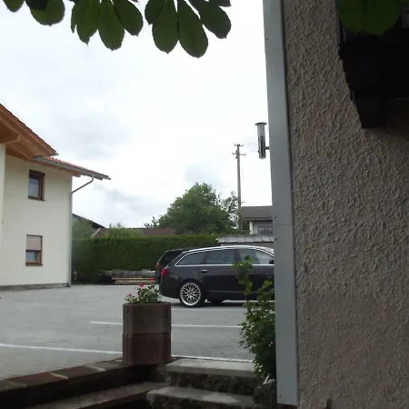 Apartment Gaestehaus Hubertus *